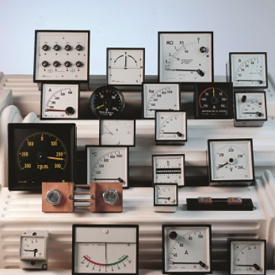 ANALOGUE METERS