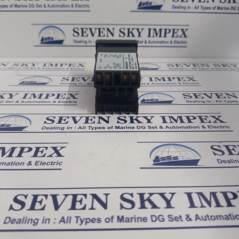 HONEYWELL DC1010CT-101000-E TEMPERATURE CONTROLLER thumbnail 8